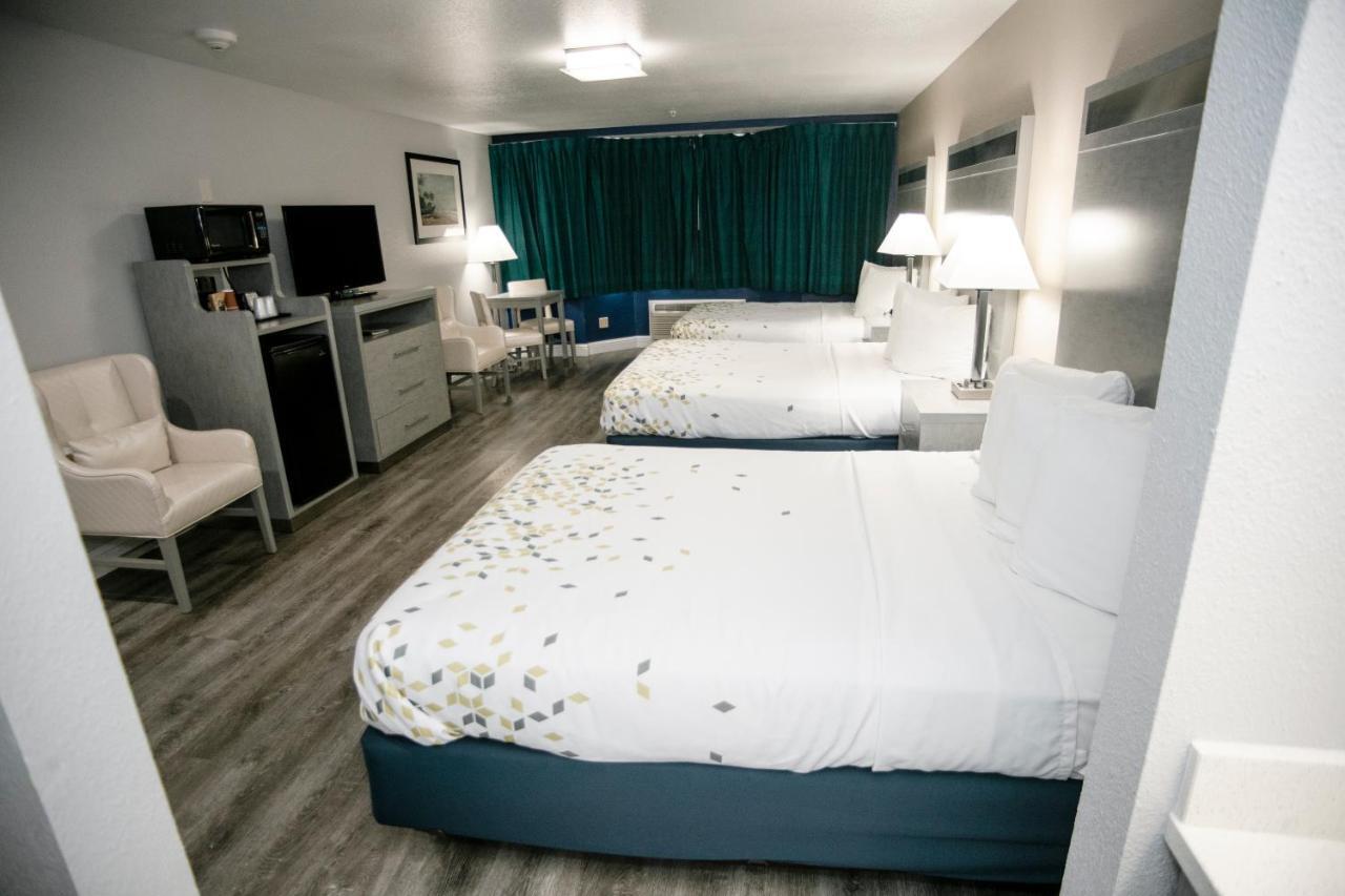 Anchor Beach Inn Кресент-Сити Экстерьер фото