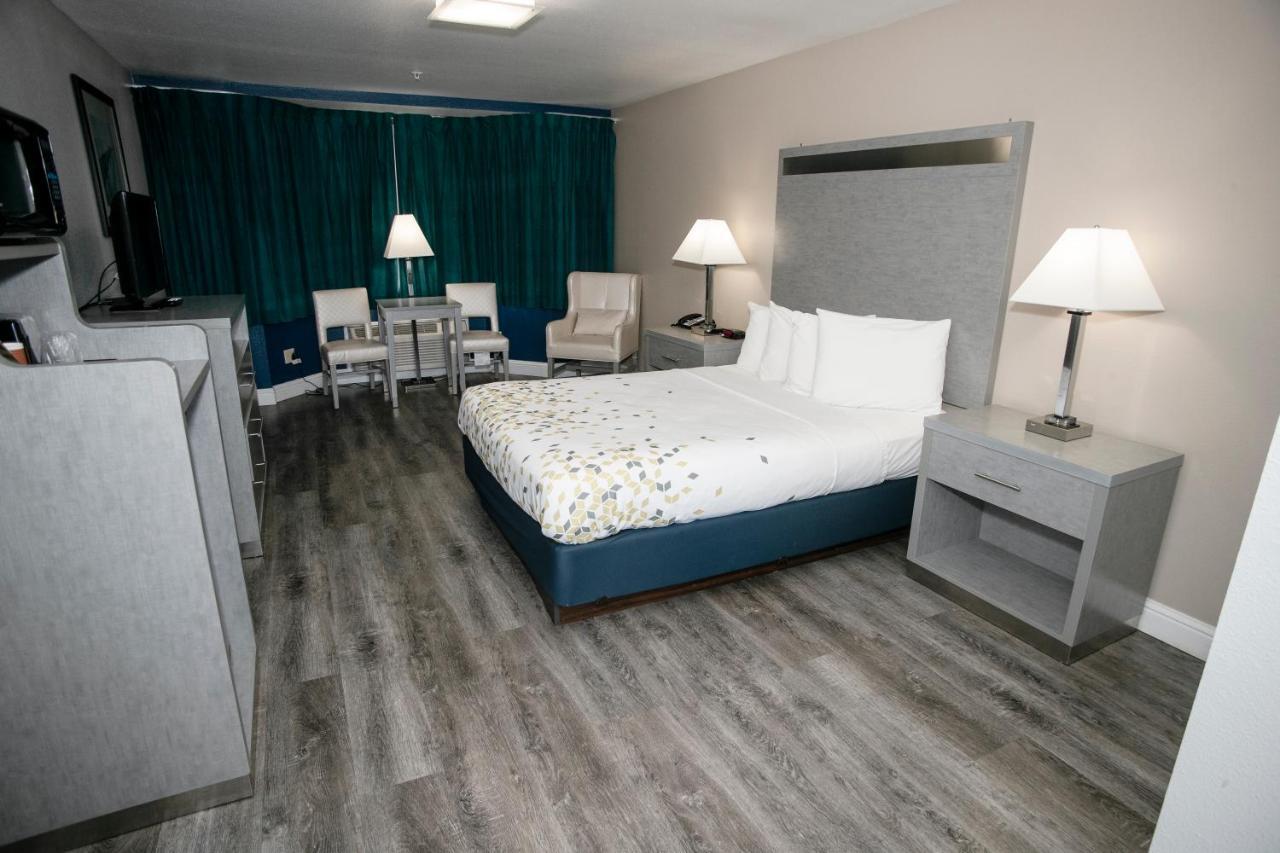 Anchor Beach Inn Кресент-Сити Экстерьер фото