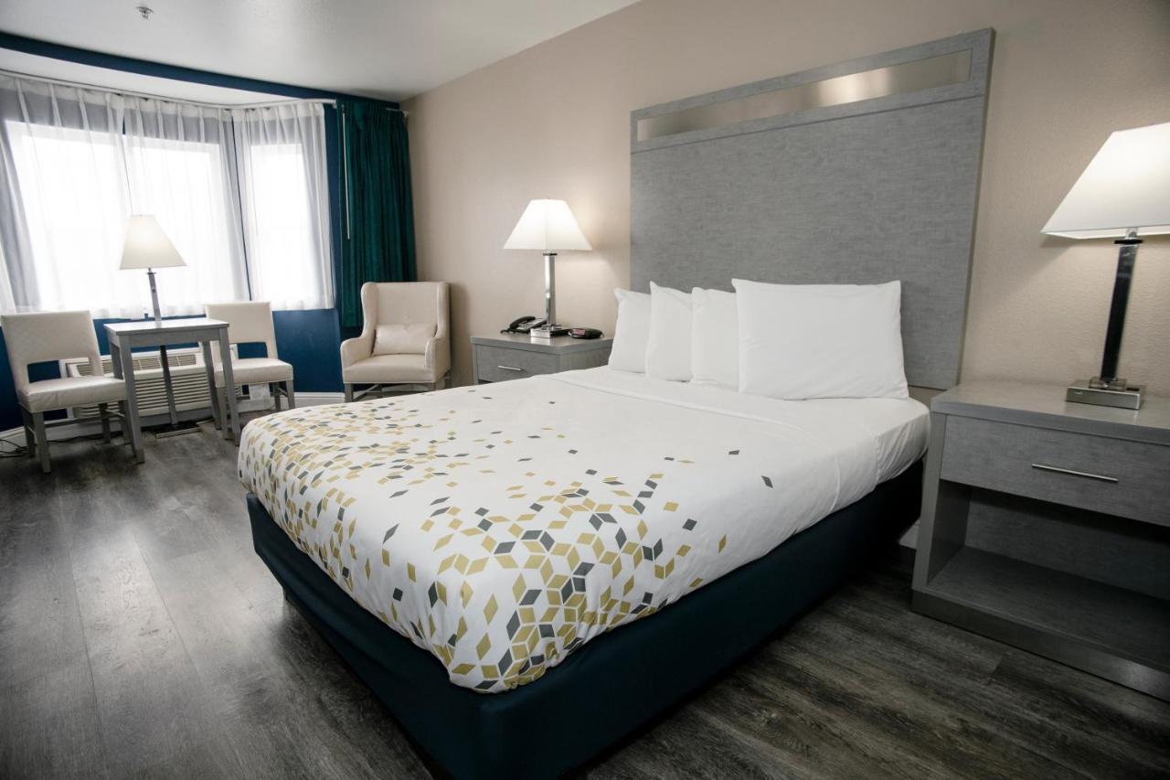 Anchor Beach Inn Кресент-Сити Экстерьер фото
